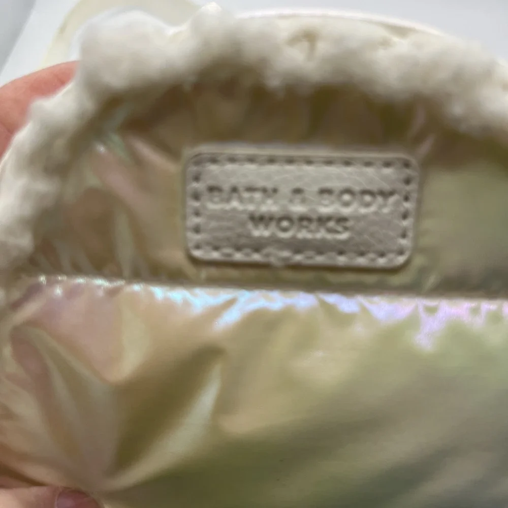 Bath and Body Works Puffer Backpack Cosmetic‎ Bag  (6